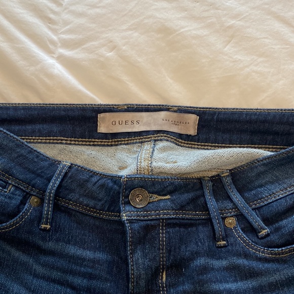 Guess Dark Wash Jeans - Picture 4 of 8